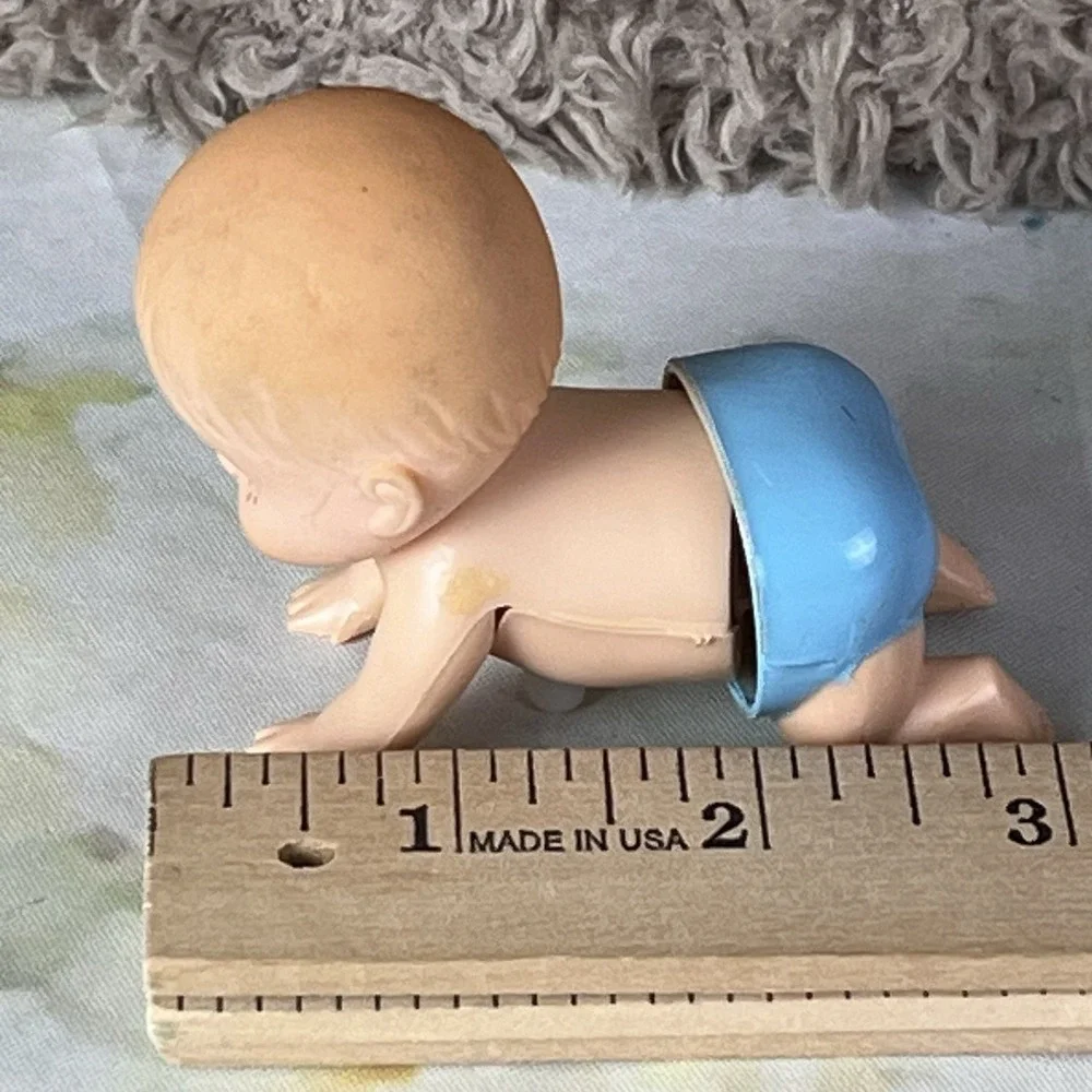 H-B 1993 Novelty Vintage Crawling Baby Wind Up Toy Blue Diaper Plastic Wiggles